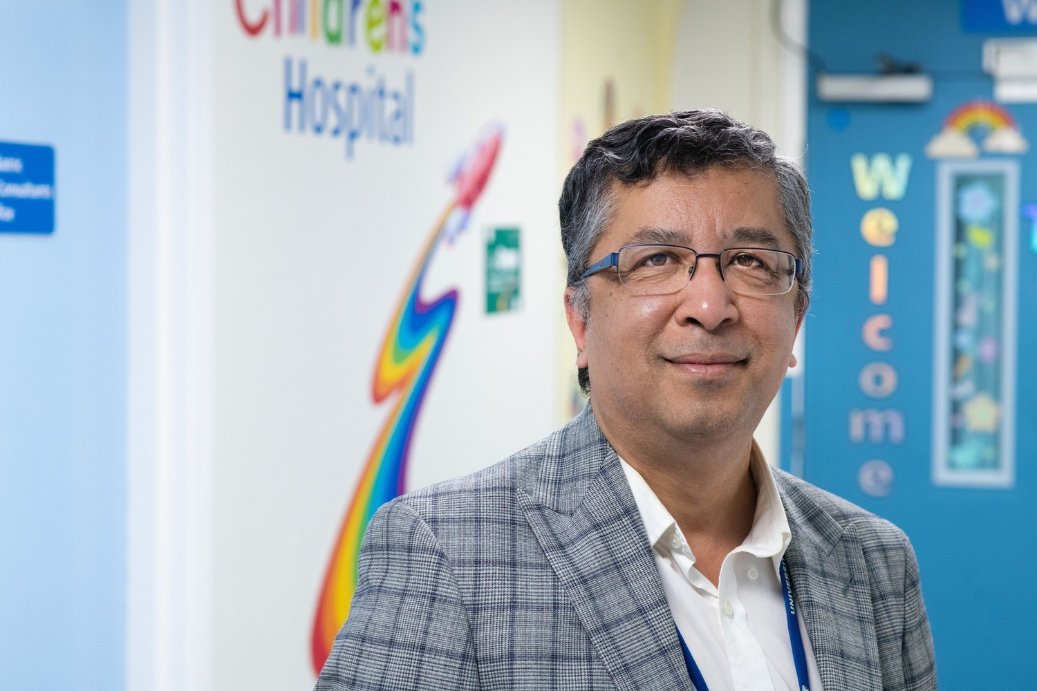 image of Consultant Paediatric Surgeon, Nitin Patwardhan